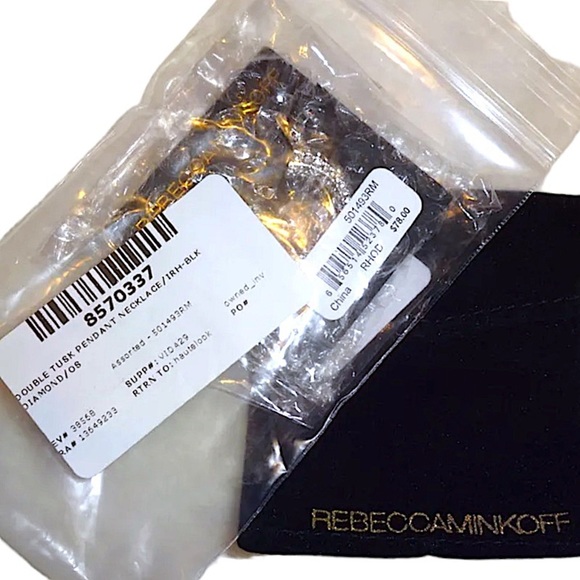 $78 Rebecca Minkoff Double Tusk Pendant Necklace Lobster Clasp Velvet Snap Pouch - Picture 6 of 9